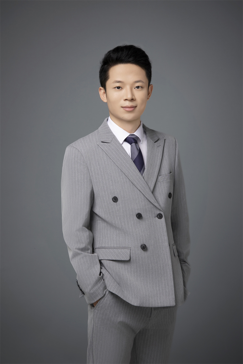 唐鑫 专职律师